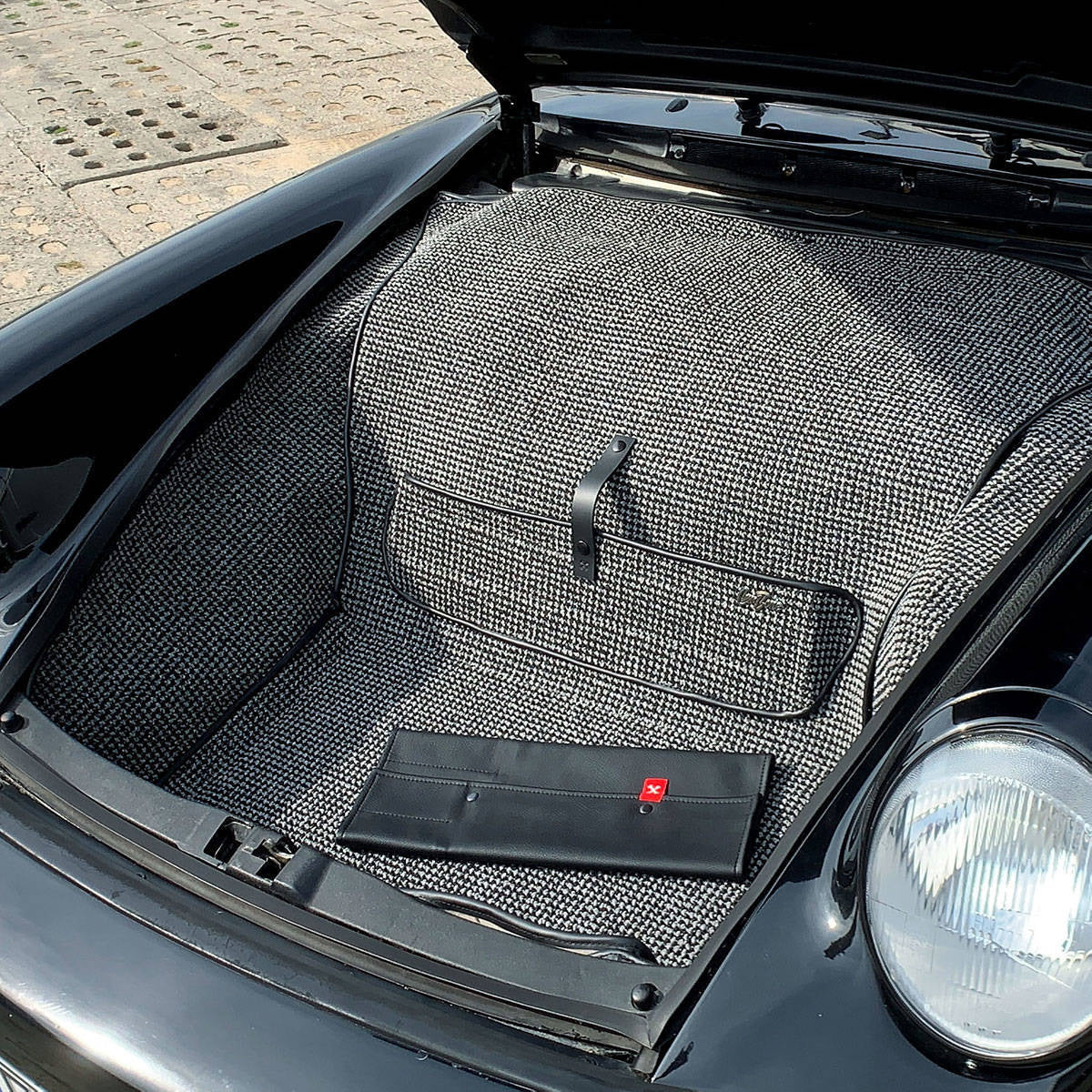 Black/Grey Houndstooth Trunk Mat