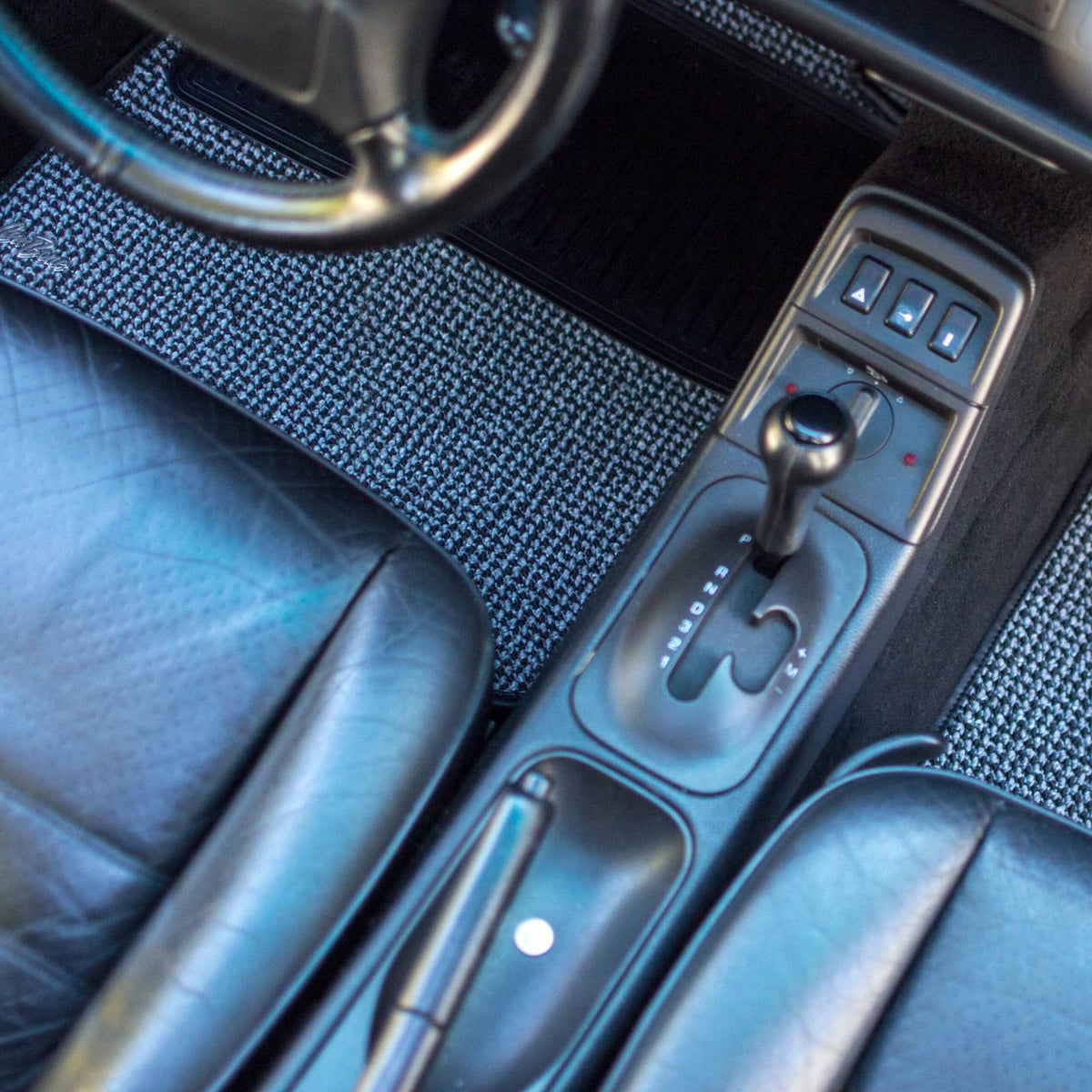 Black/Grey Houndstooth Interior Mat Bundle LHD