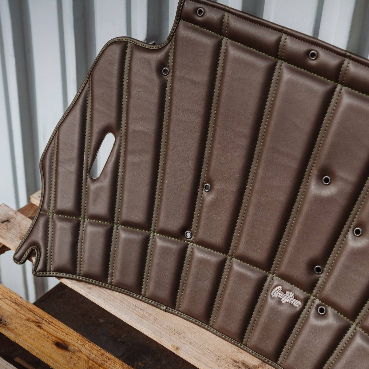 Insulation engine bay mat for 964