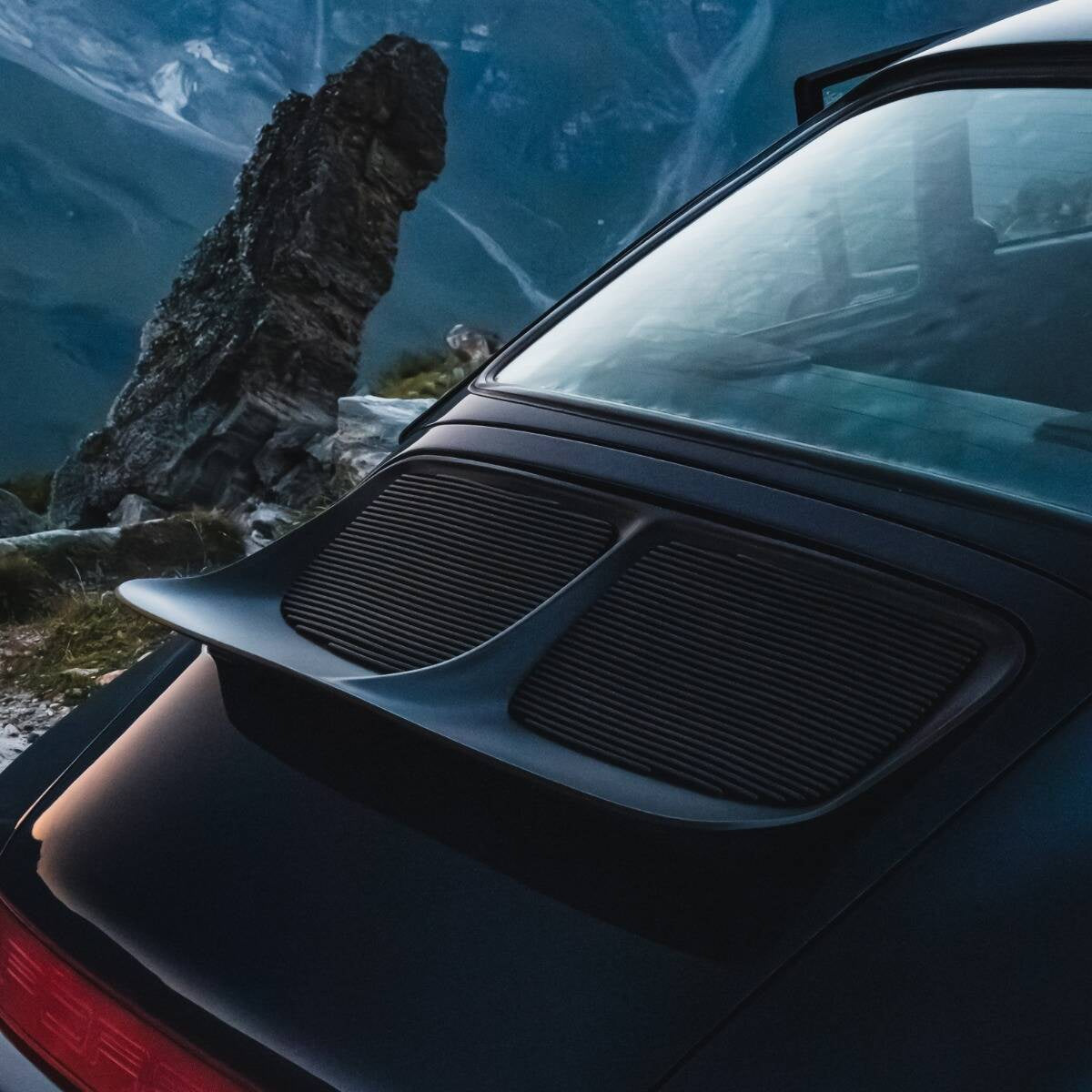 CarBone HolyDuck Rear Spoiler / Ducktail for 964 - Raw
