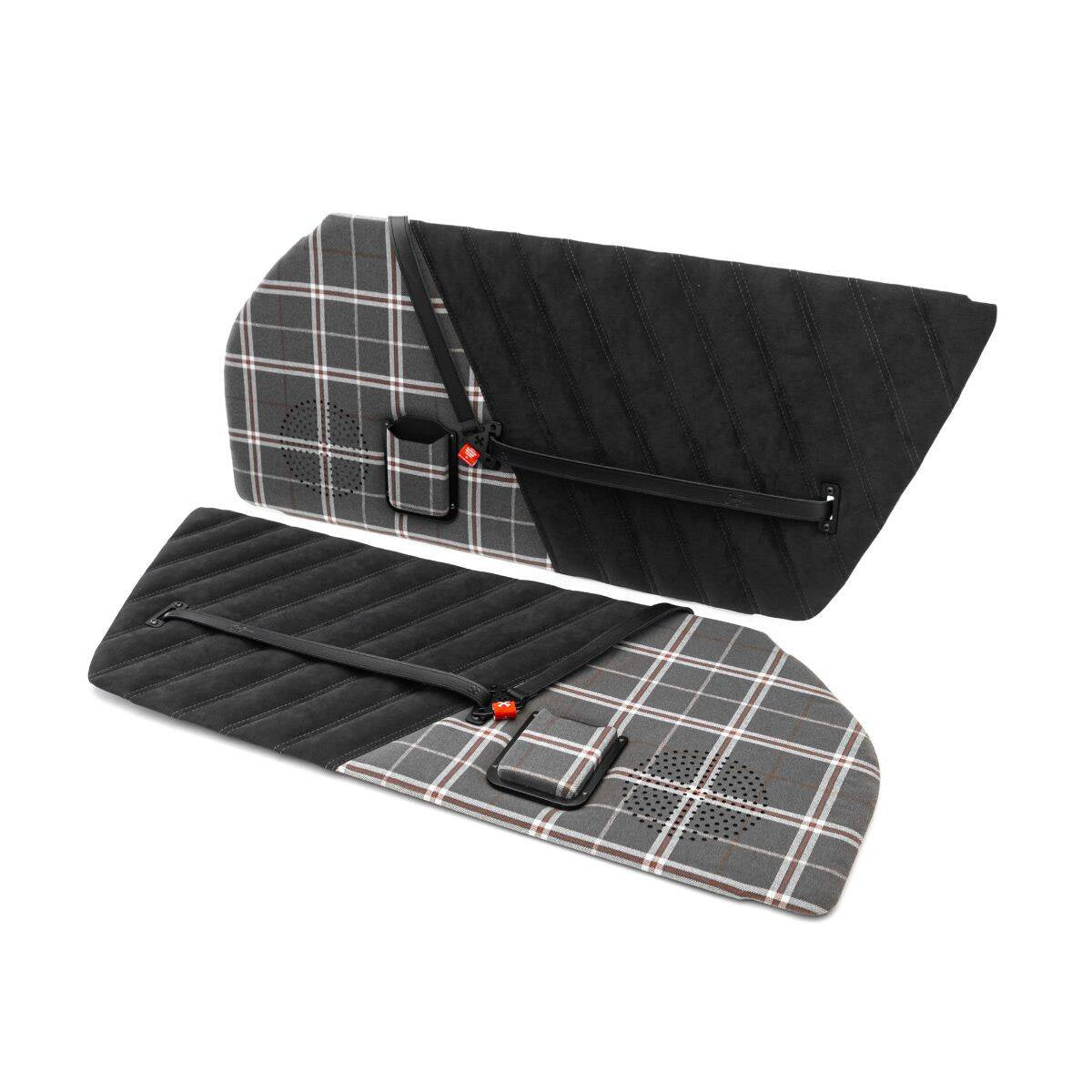 CarBone R door panels - Leather / Leather basket weave (no speaker perforation)