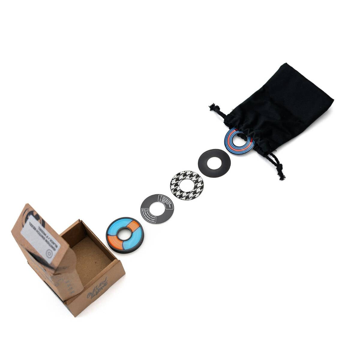 CarBone Ignition switch cover for F-model & CarBone dash trim - Black - 5 themed inserts