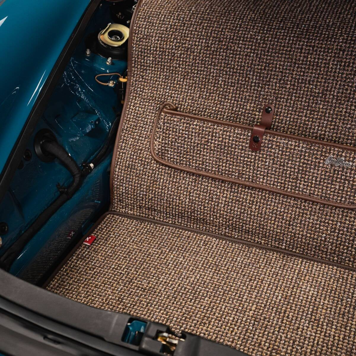 RS-style Trunk Mat for Porsche 964/993 (1988-1998)