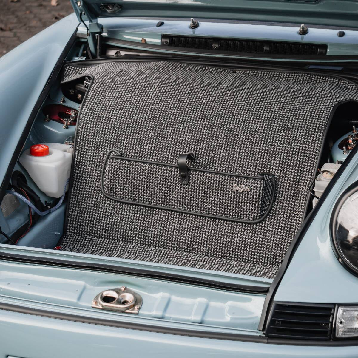 RS-style Trunk Mat for Porsche 964/993 (1988-1998)