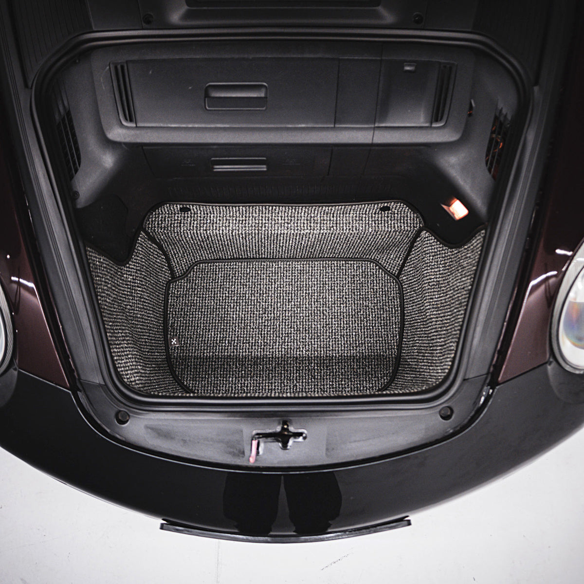997/987 C2 - 911, Boxster, Cayman Trunk Mat Liner (2005-2012) - Black-Grey Houndstooth