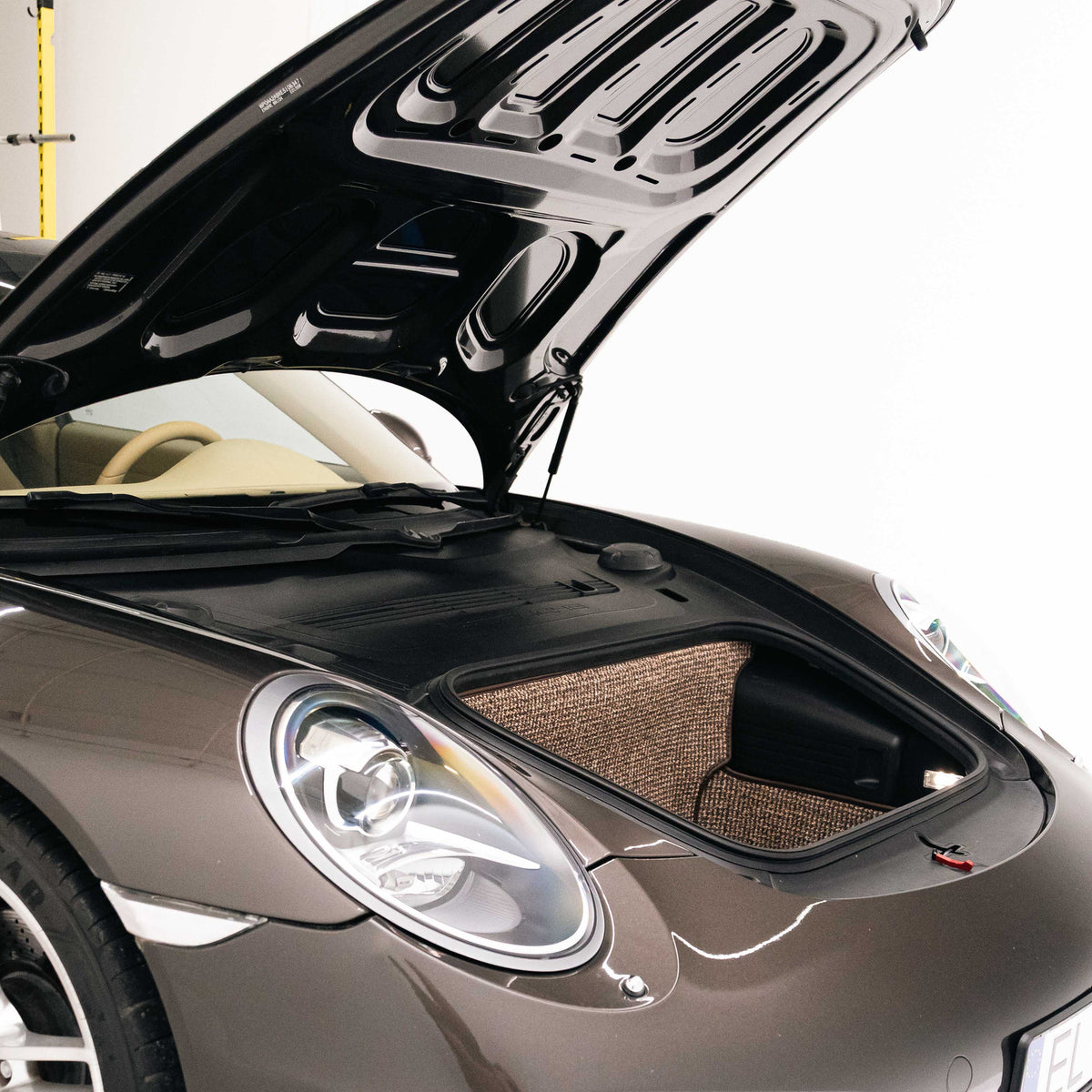 991/981 C2 - 911, Boxster, Cayman Trunk Mat Liner (2011-2018) - Brown Houndstooth