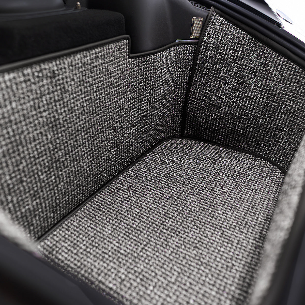 996 C4 - 911 Trunk Mat Liner (1997-2004) - Black-Grey Houndstooth