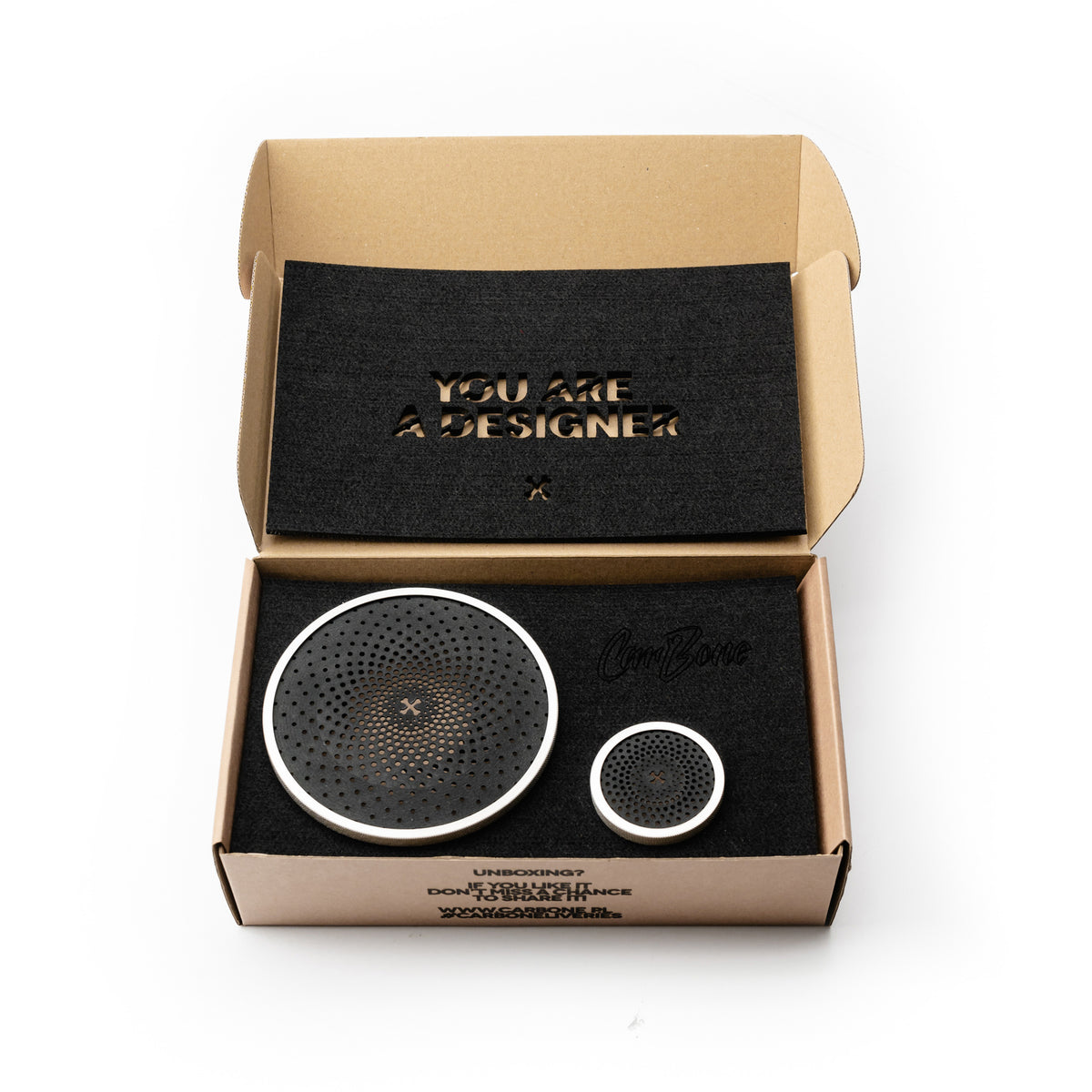 CarBone Sound Guards - Speaker covers for 2 tweeters and 2 main speakers - Silver - CUSTOM (UPHOLSTERED)