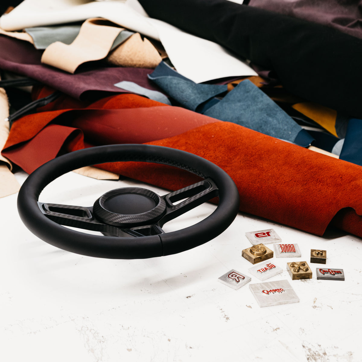 Retro Futura steering wheel - black - limited to 25 pieces