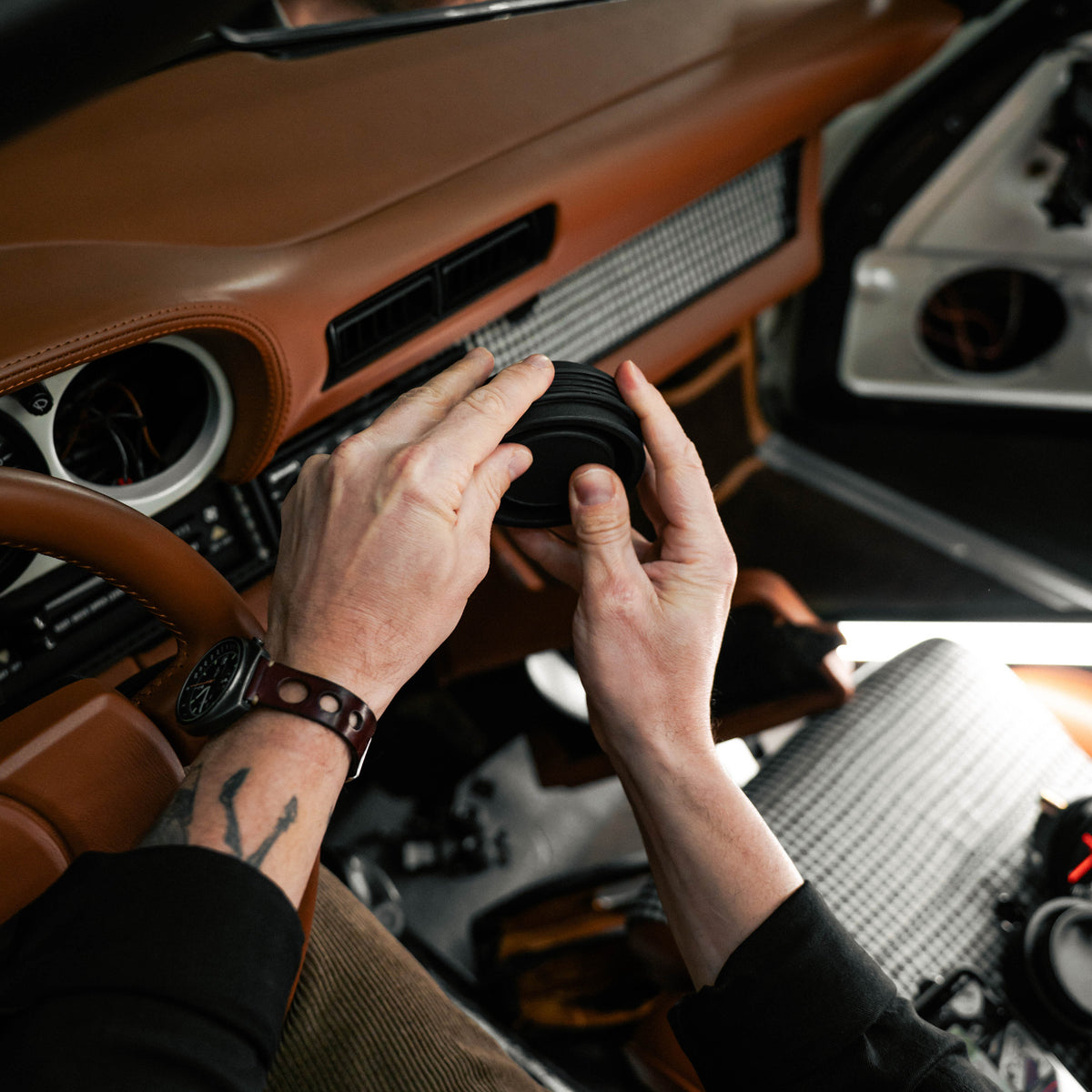 Smilodone x CarBone - Heuer gauge chronograph / stopwatch / clock holder