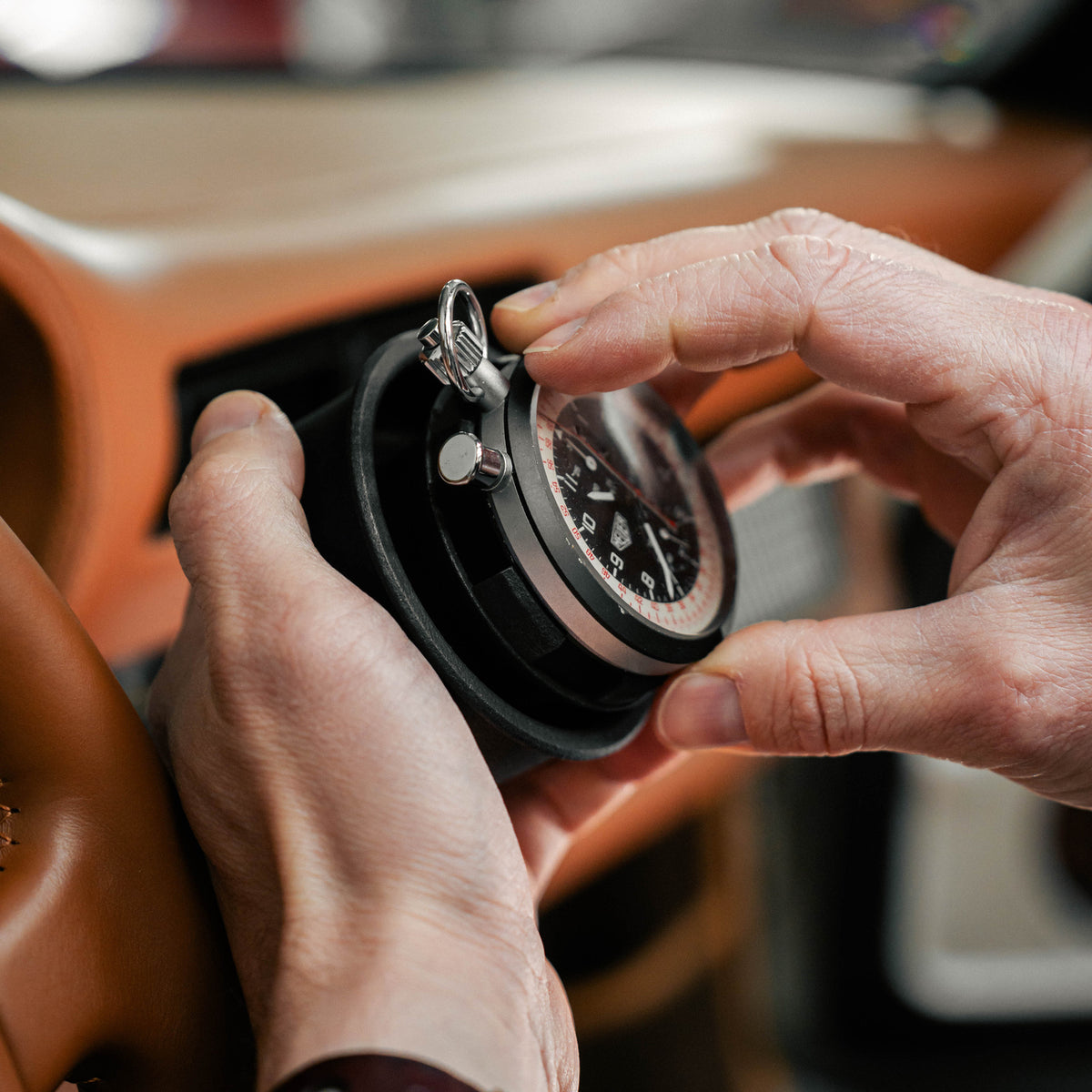 Smilodone x CarBone - Heuer gauge chronograph / stopwatch / clock holder
