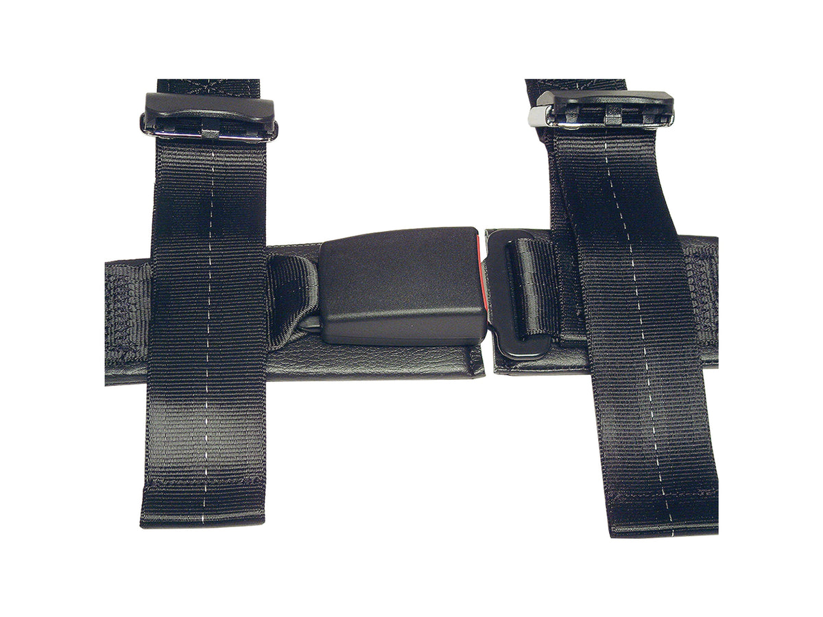 Schroth Rallye Cross ASM-bolt in laps and wrapped shoulder belts