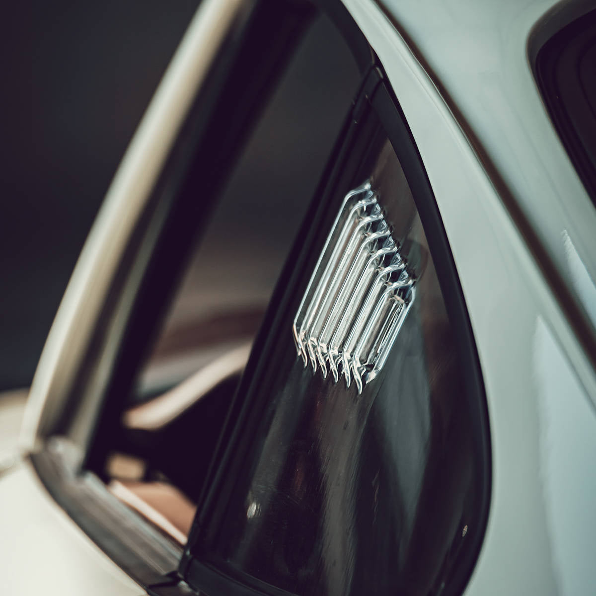 Quarter windows with louvers – F-Model, G-Model, 964 and 993