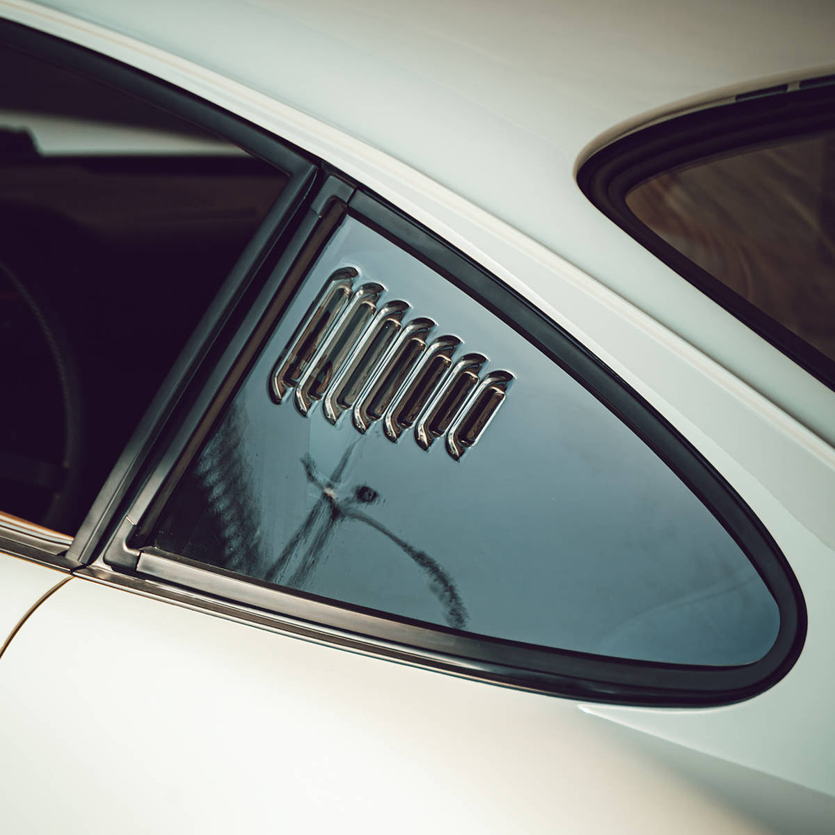 Quarter windows with louvers – F-Model, G-Model, 964 and 993