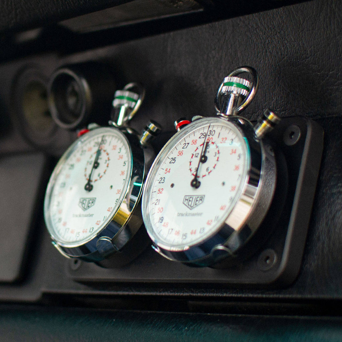 Double stopwatch holder for vintage Heuers, black