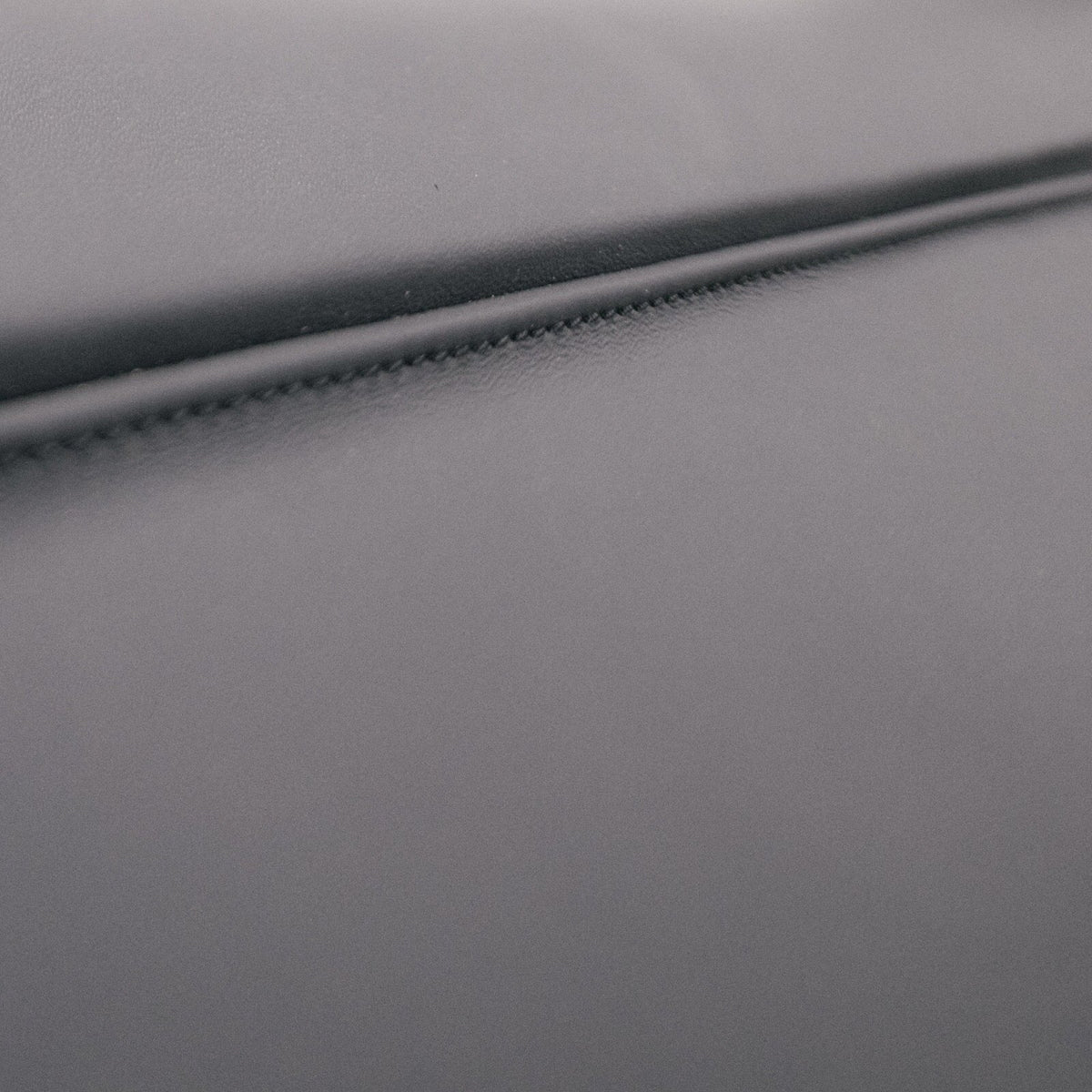 Dashboard reupholstery - Leather, NO stitching