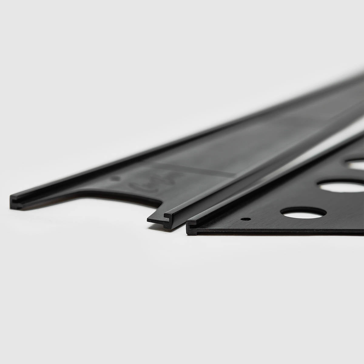 CarBone Dash Trim G-model (1974 - 1986) - Black, LHD - G model / no glove box / anodized black