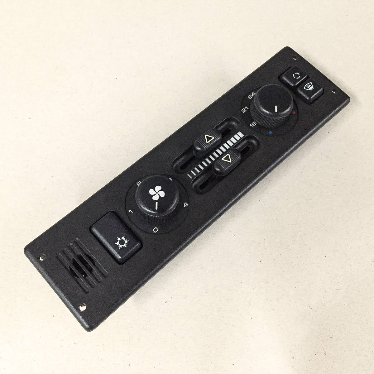 A/C panel restoration – 964 and 993, 944, 968 (1989-98) - 4