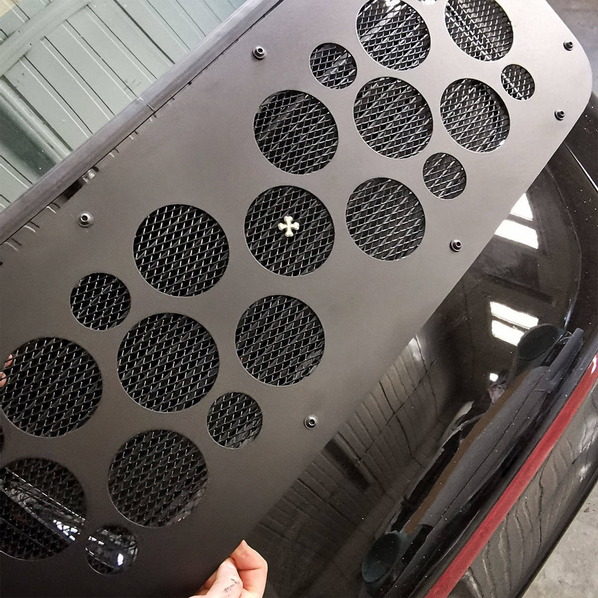 Rear deck lid/grille for 964 - Houndstooth / Painted / Aluminium / Yes