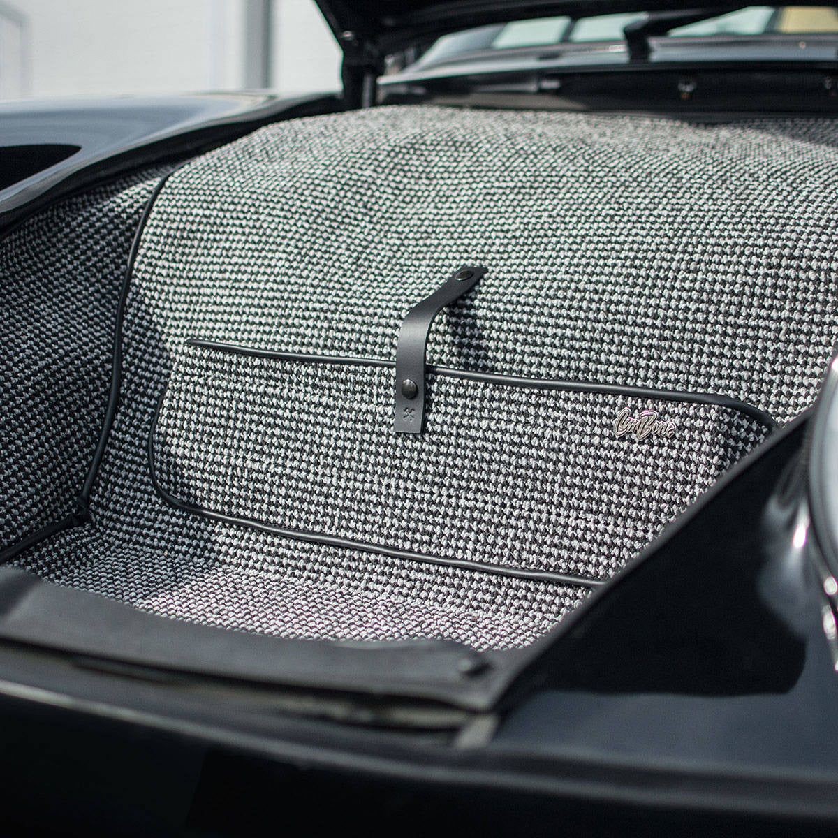 Black/Grey Houndstooth Trunk Mat