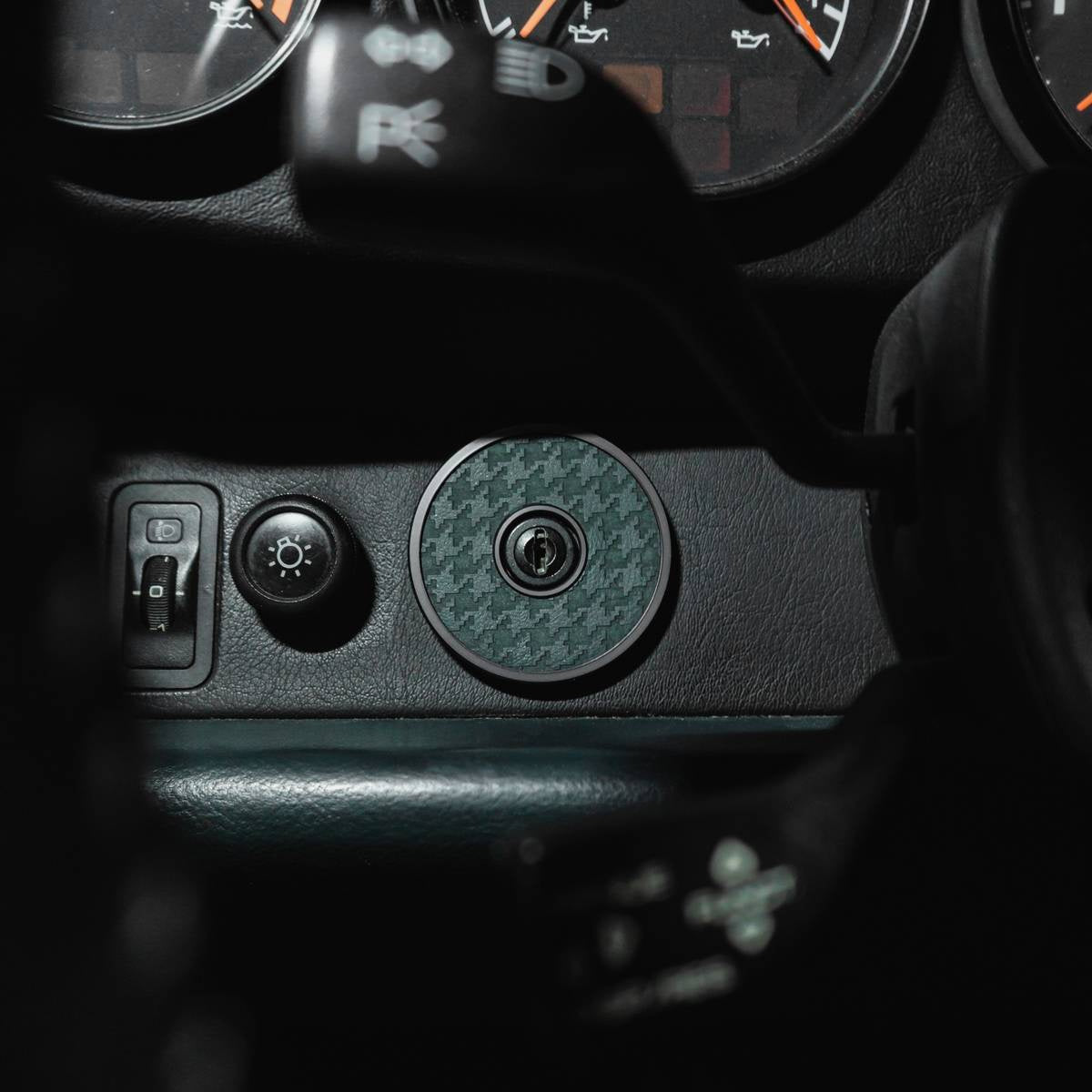Custom CarBone Ignition switch cover for G-model, 964 & 993 + FREE GIFTS