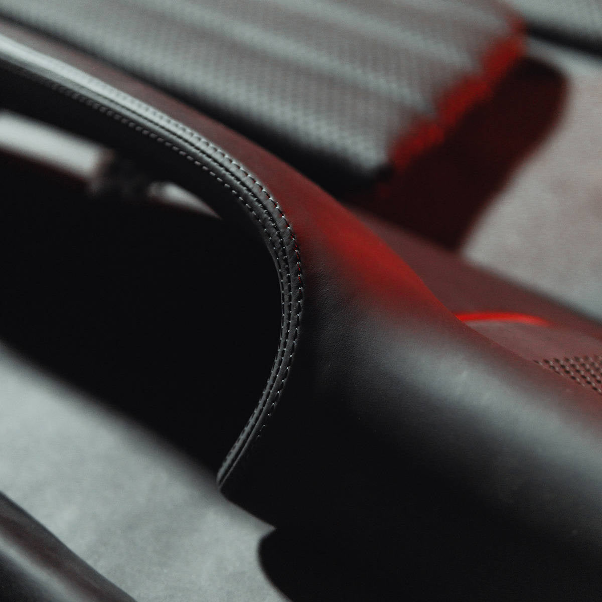 Dashboard reupholstery - Alcantara, NO stitching