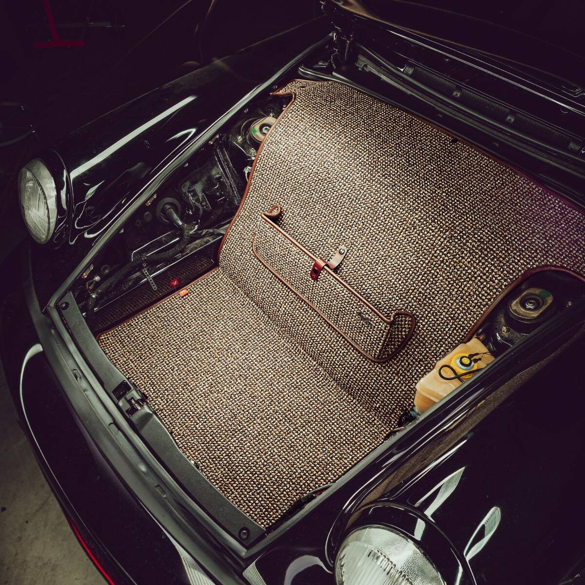 RS-style Trunk Mat for Porsche 964/993 (1988-1998)