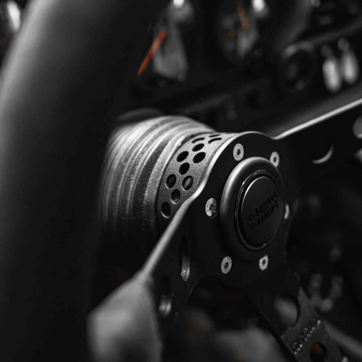 CarBone Ultra Spacer for Momo hub / Momo steering wheel - 30mm