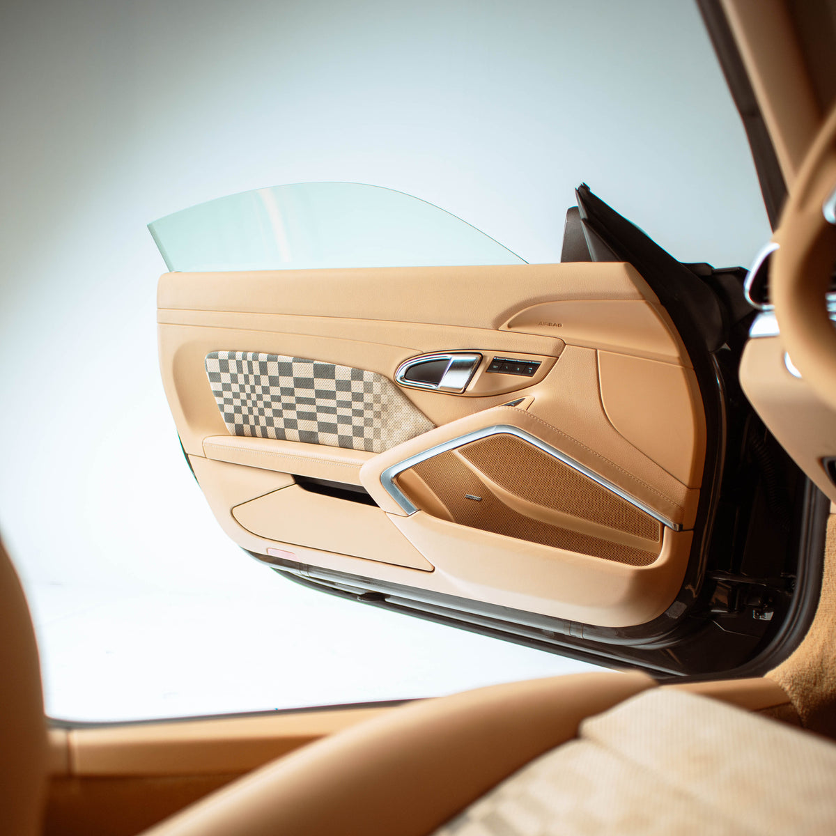 CarBone 991 Door Pads - Custom