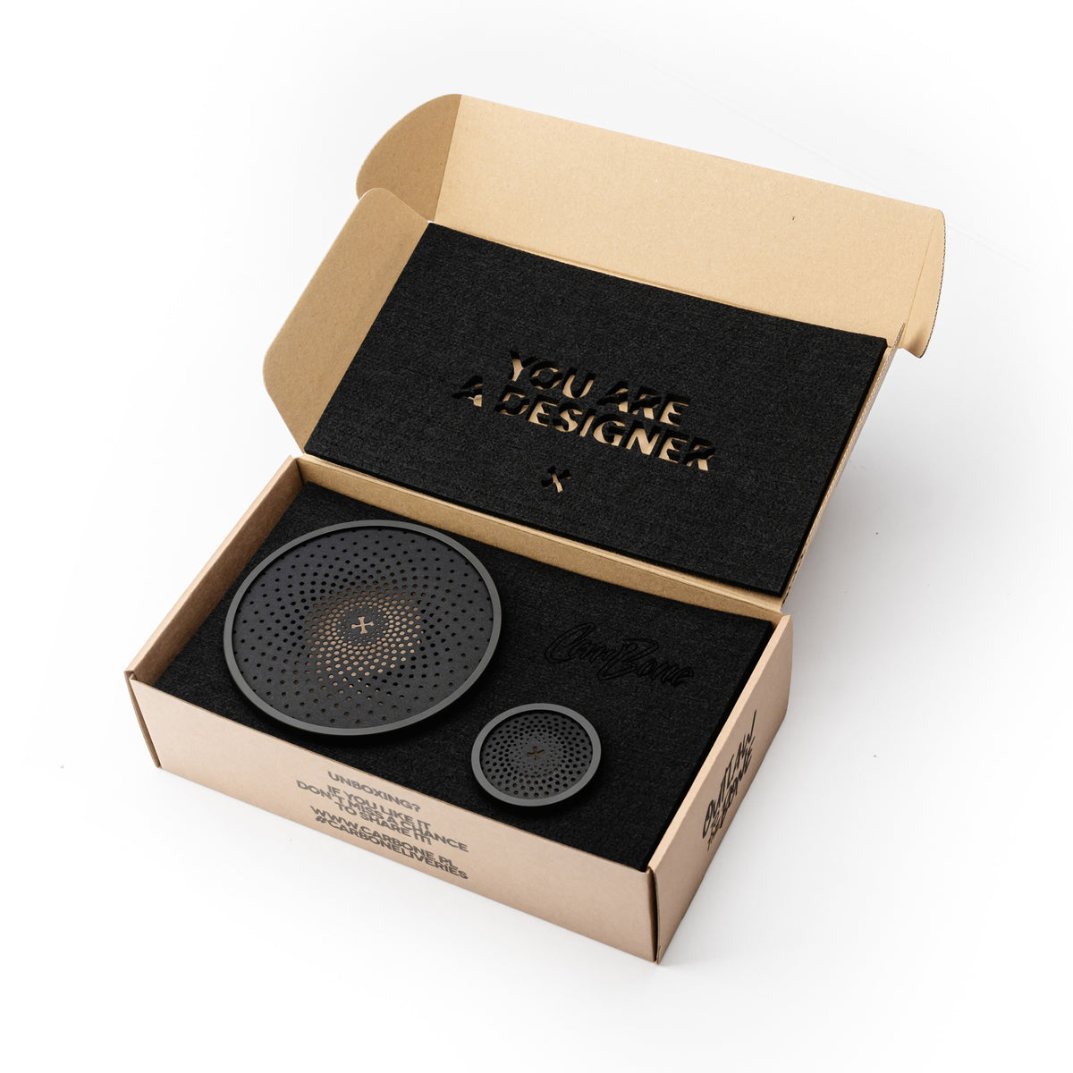 CarBone Sound Guards - Speaker covers for 2 tweeters and 2 main speakers - Black - CUSTOM (UPHOLSTERED)