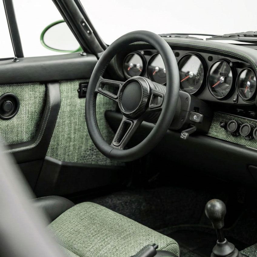 Retro Futura steering wheel - black - limited to 25 pieces