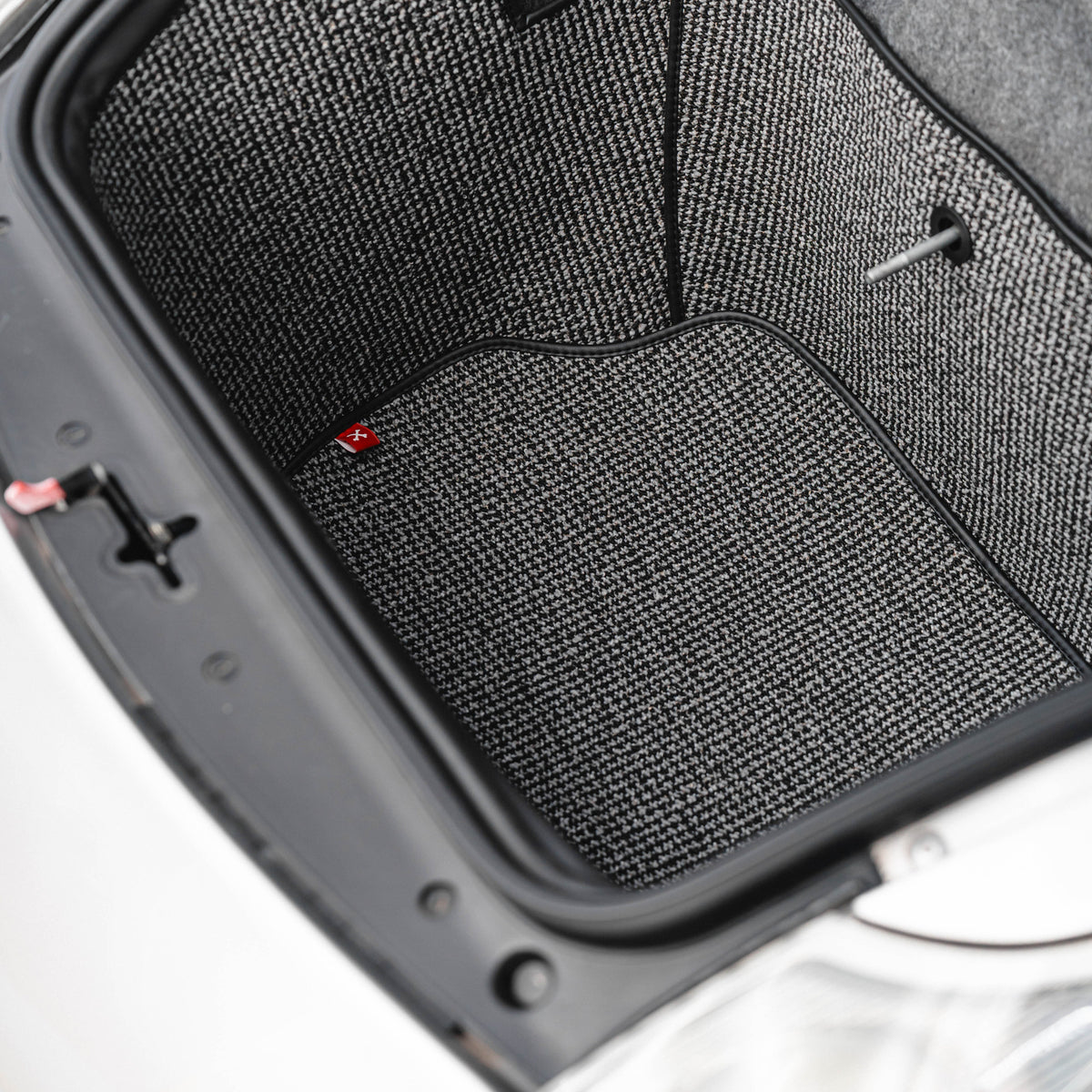 996 C2 - 911 Trunk Mat Liner (1997-2004) - Black/Grey Houndstooth