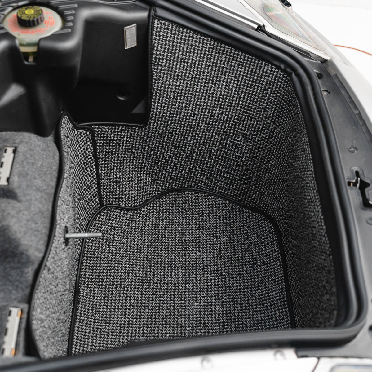 996 C2 - 911 Trunk Mat Liner (1997-2004) - Black/Grey Houndstooth