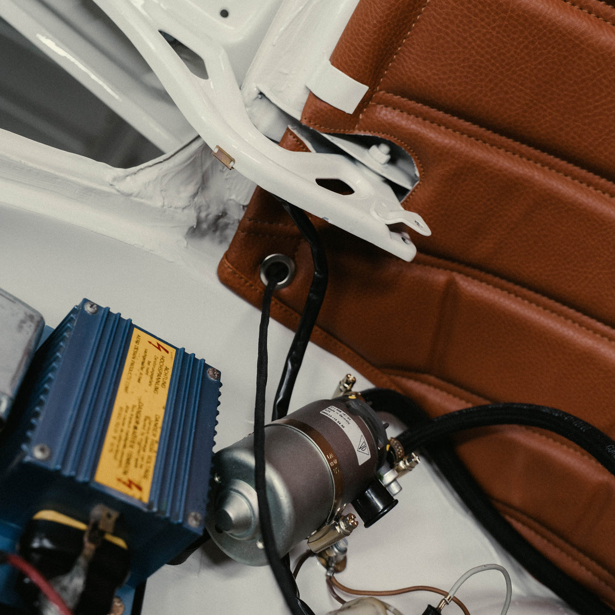 Insulation engine bay mat for F-model